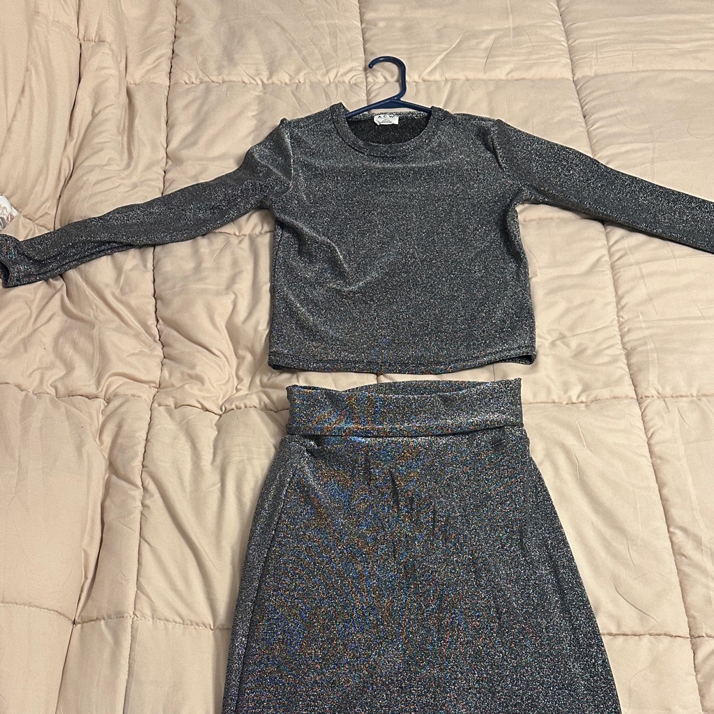 Elegant Long Sleeve Glitter Dress